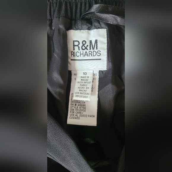 R&M Richards - Woman's 3 Pc Black Sequins Formal Jacket, Tank, & Pant Set, Sz 10 - Picture 5 of 12